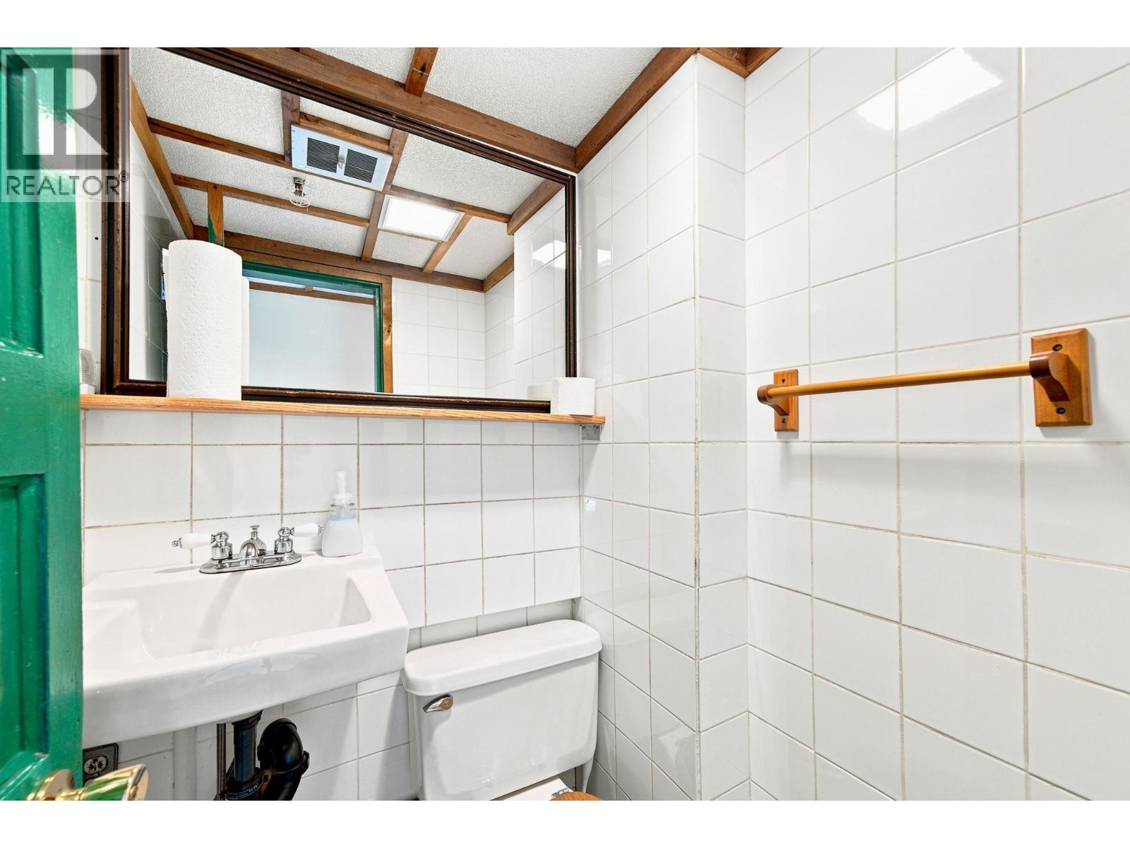3396 Marine Drive, West Vancouver, BC