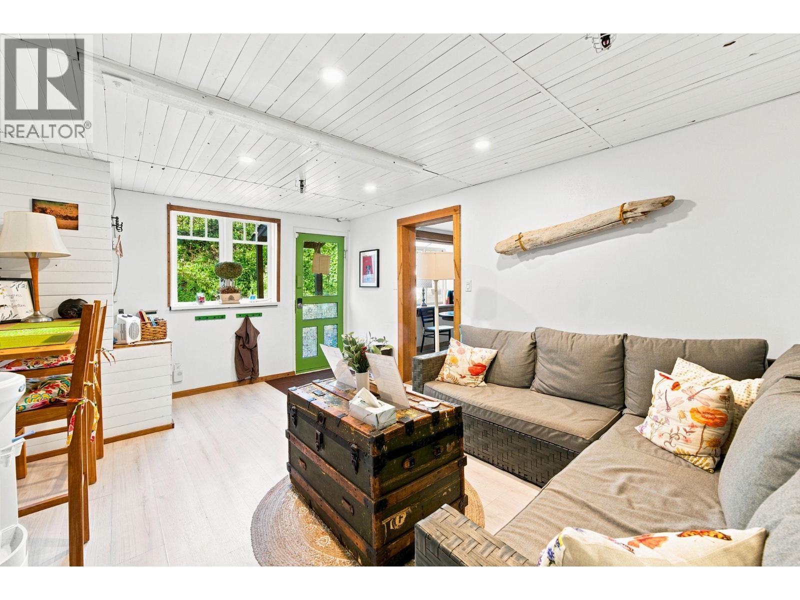 3396 Marine Drive, West Vancouver, BC