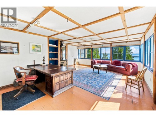 3396 Marine Drive, West Vancouver, BC 