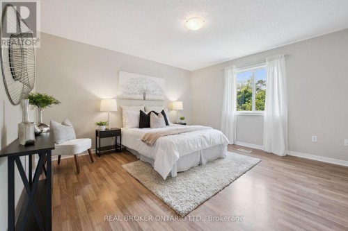 99 Langlaw Drive, Cambridge, ON 
