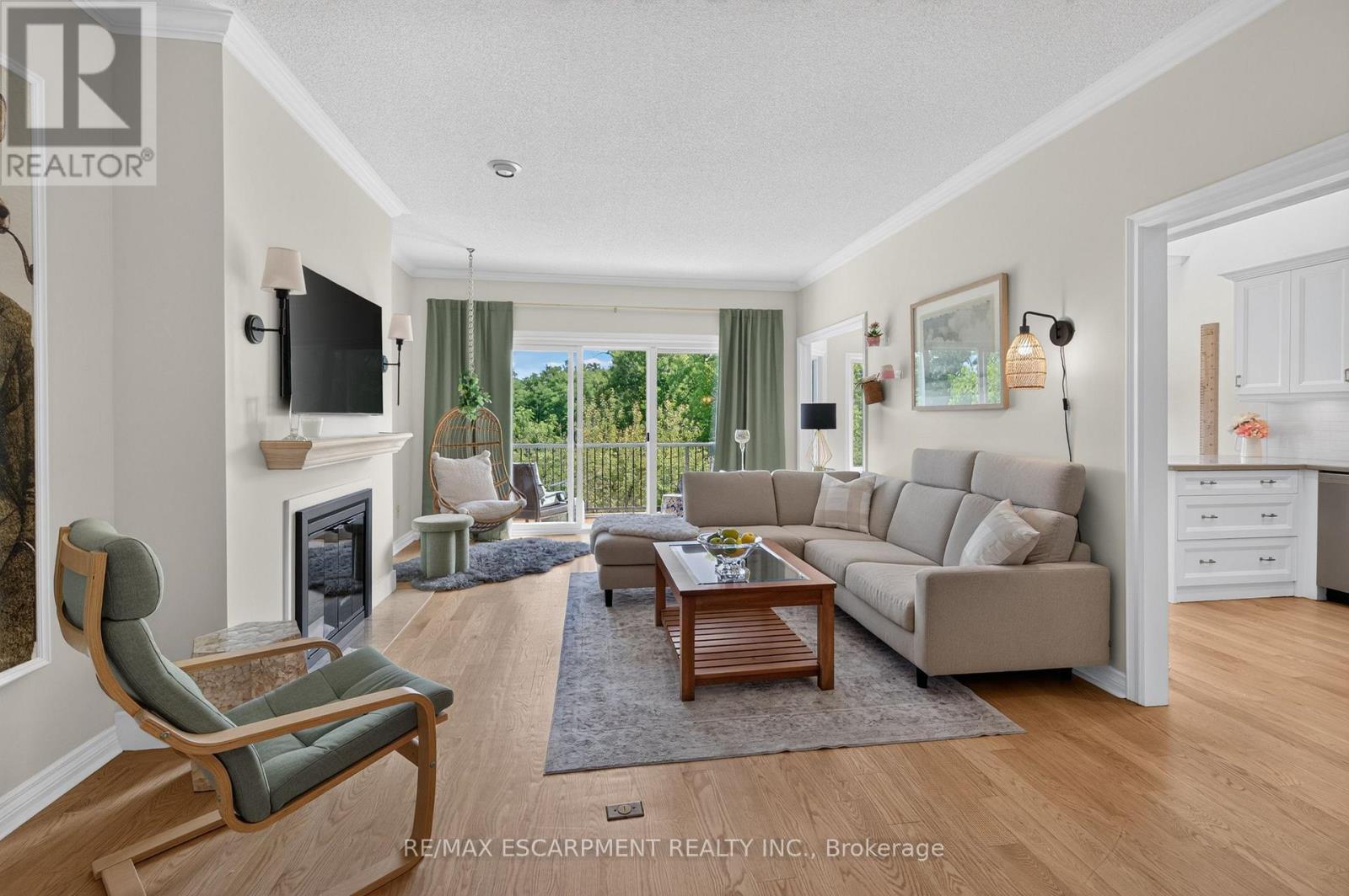 112 Fairwood Place W, Burlington, ON