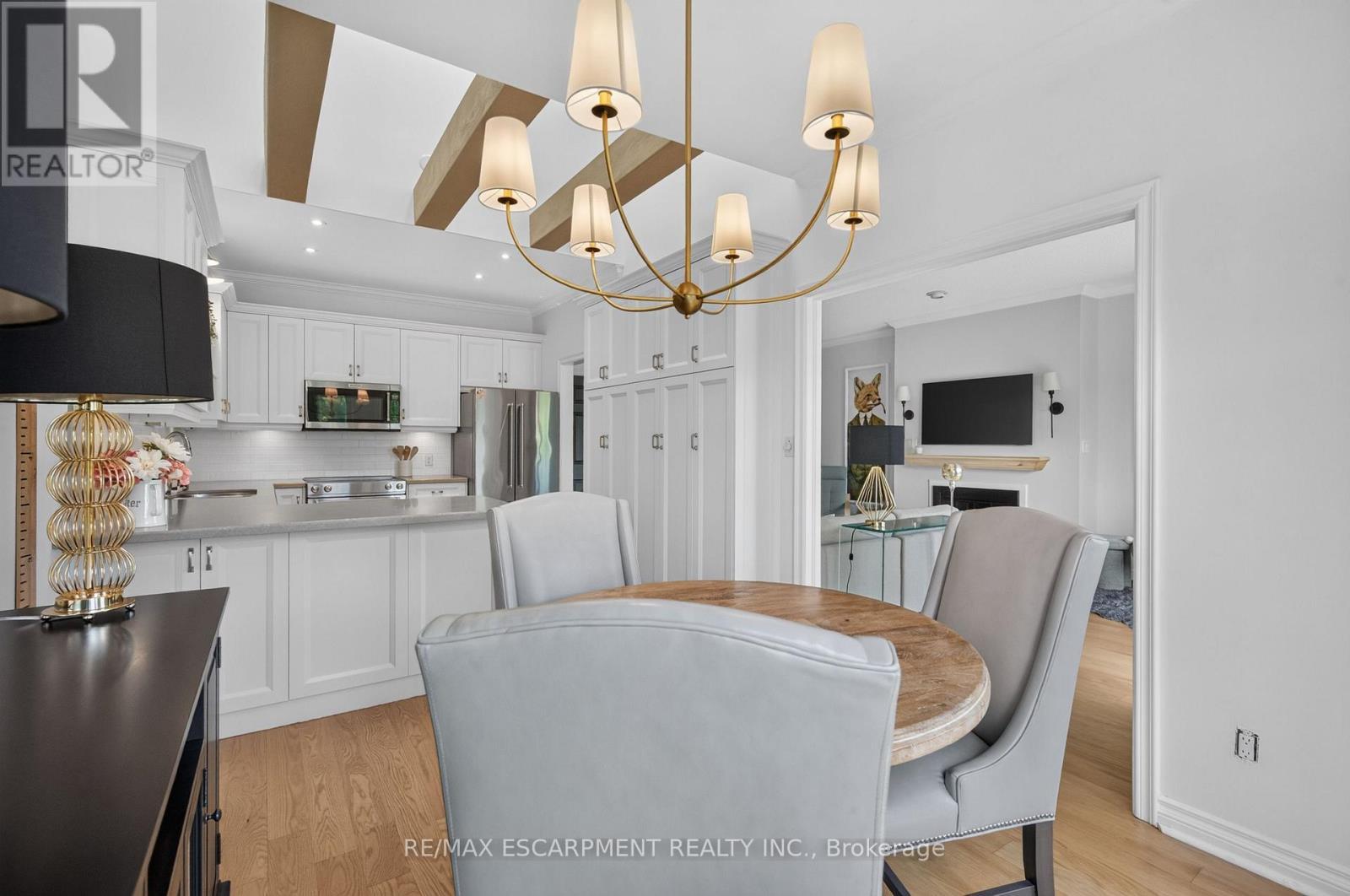 112 Fairwood Place W, Burlington, ON