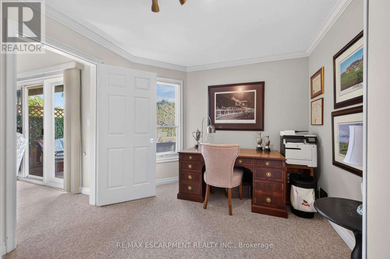 112 Fairwood Place W, Burlington, ON
