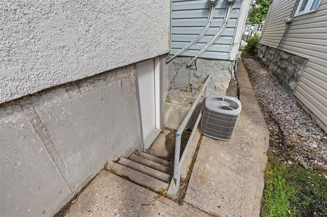 174 Cathedral Ave, Winnipeg, MB