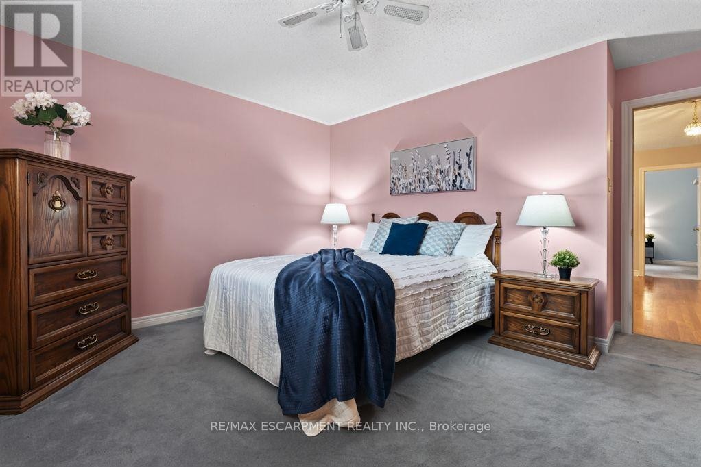 1141 Lockhart Road, Burlington, ON