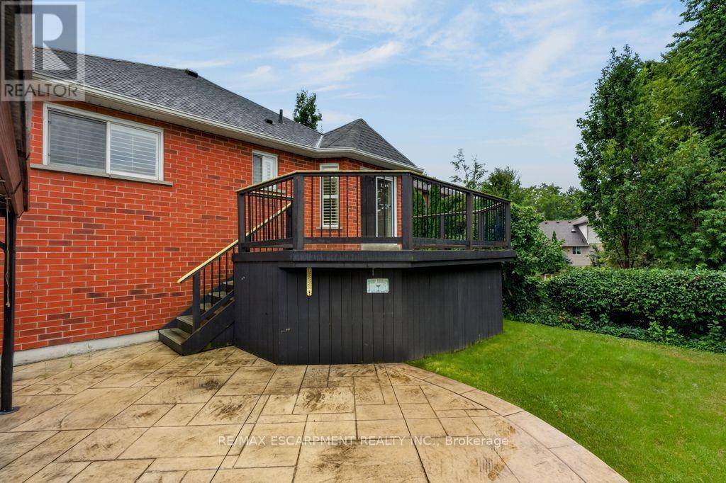 1141 Lockhart Road, Burlington, ON