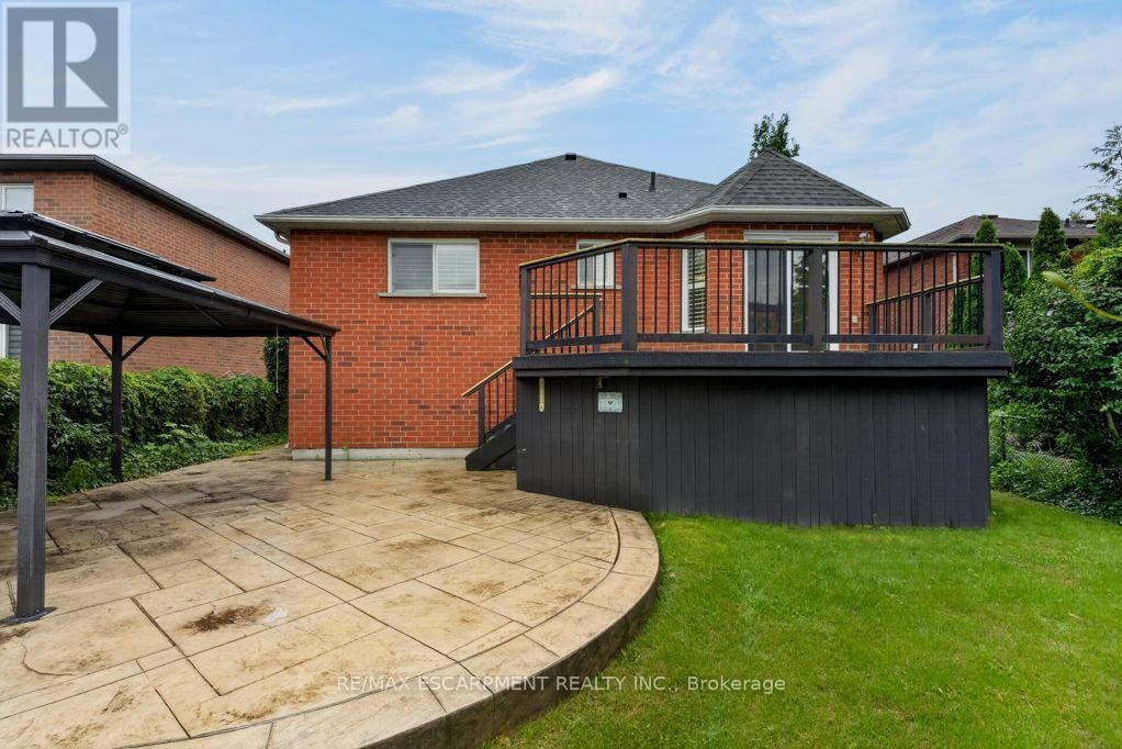 1141 Lockhart Road, Burlington, ON