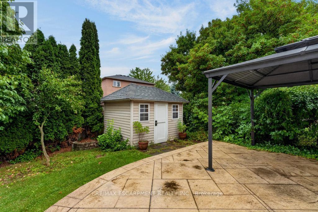 1141 Lockhart Road, Burlington, ON