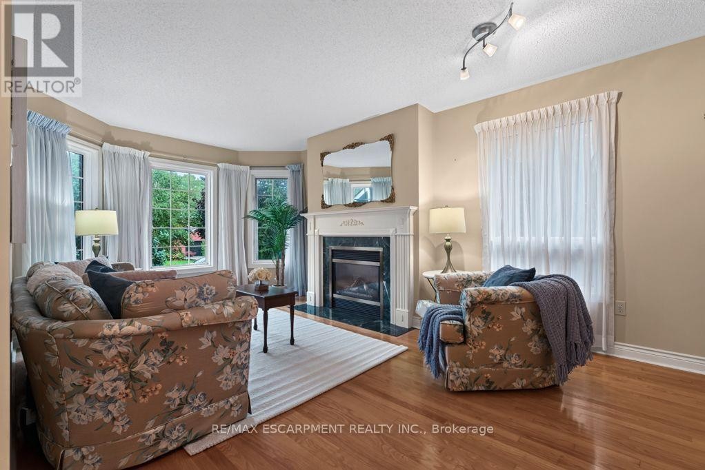 1141 Lockhart Road, Burlington, ON