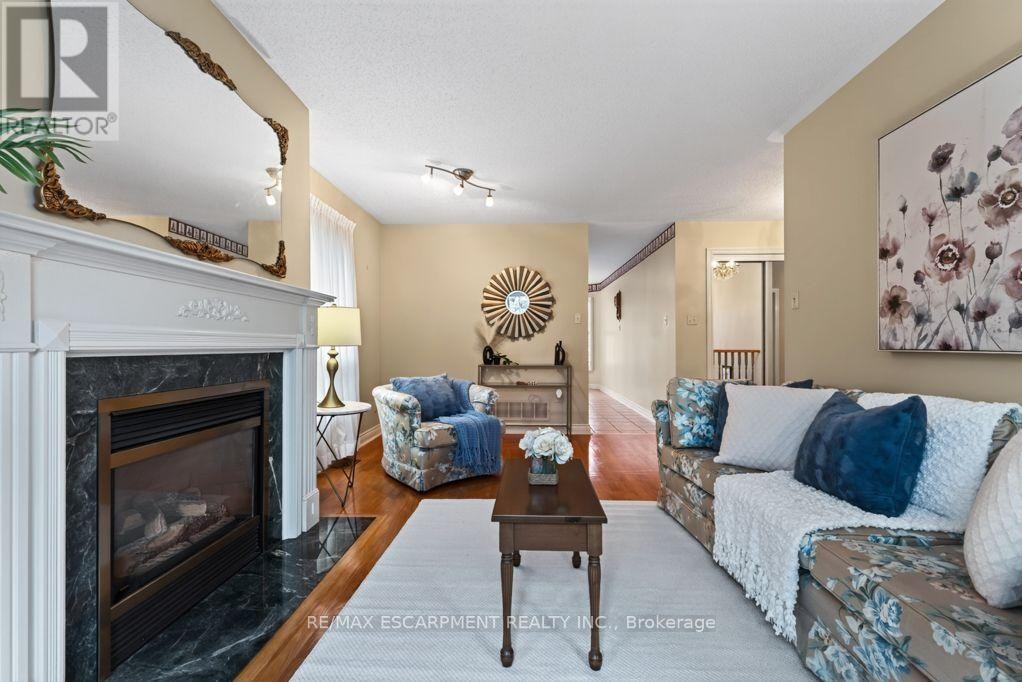 1141 Lockhart Road, Burlington, ON