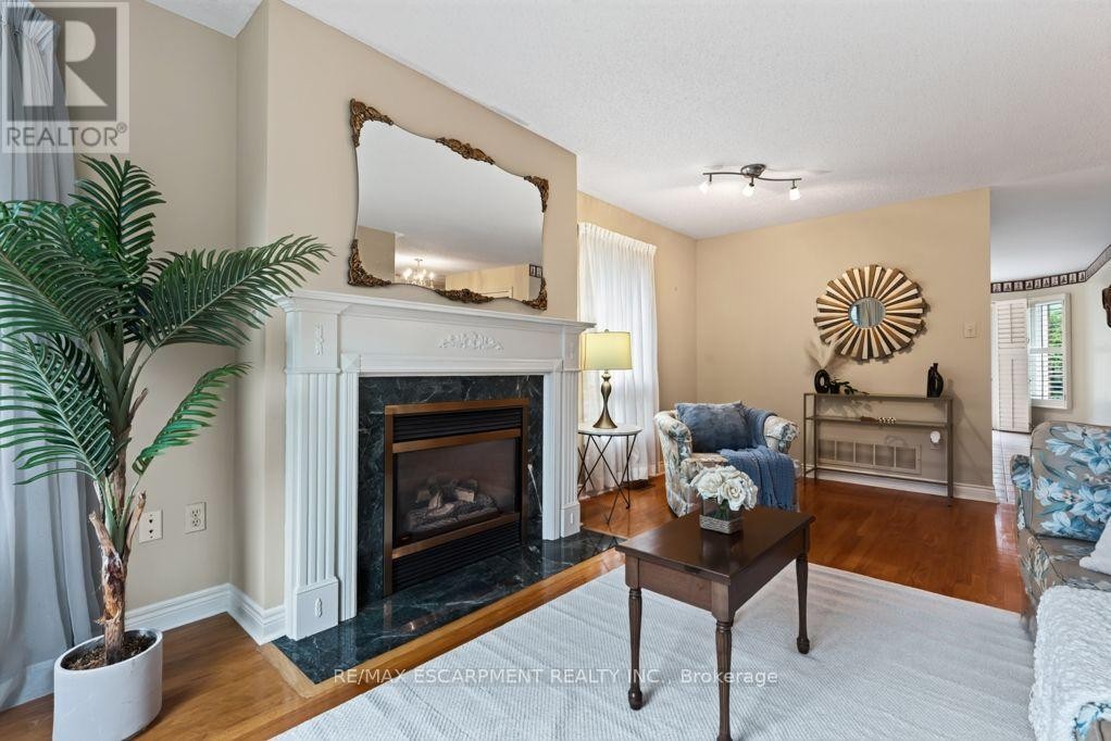 1141 Lockhart Road, Burlington, ON