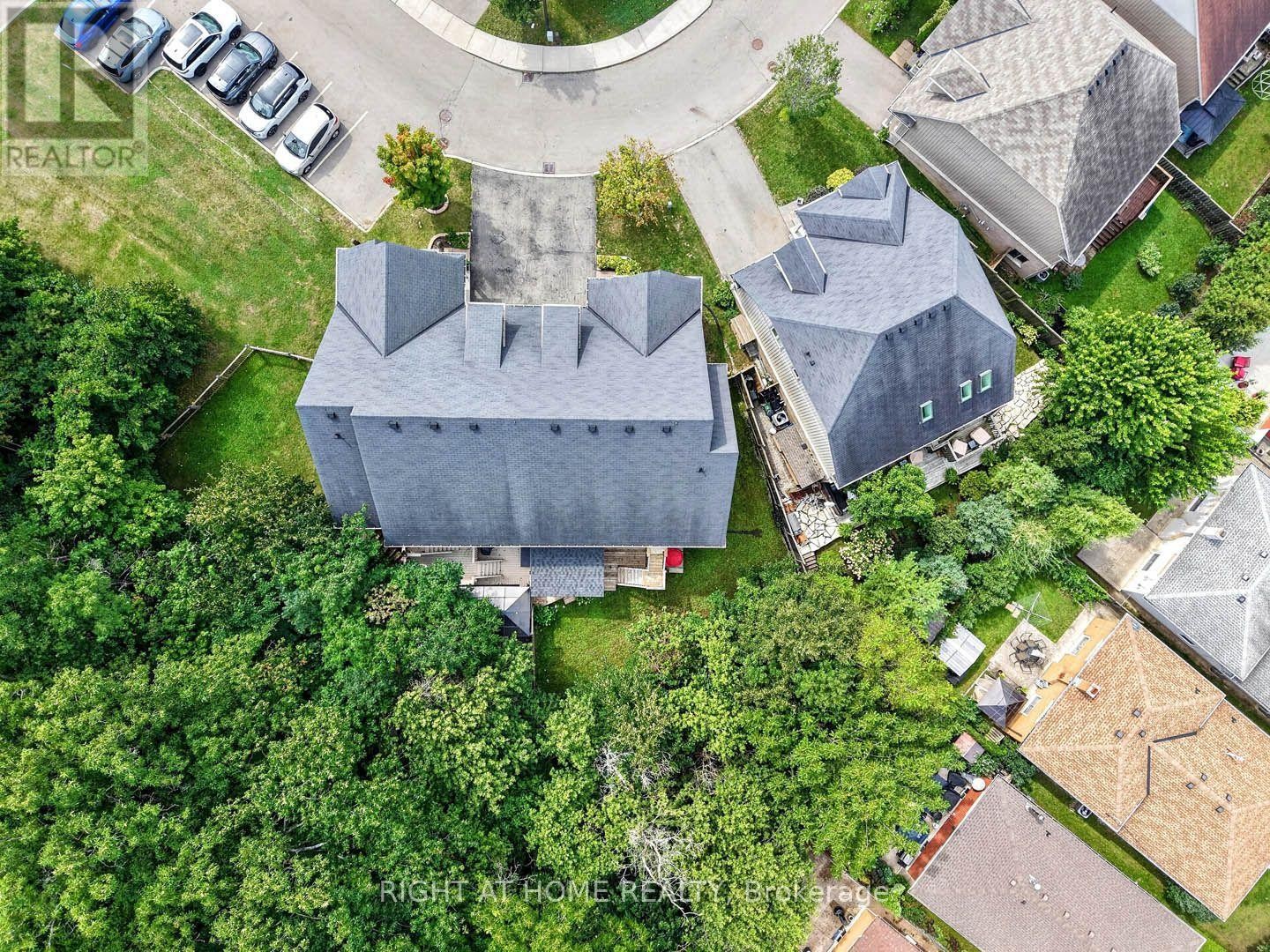 16 Rolling Lane, Hamilton, ON