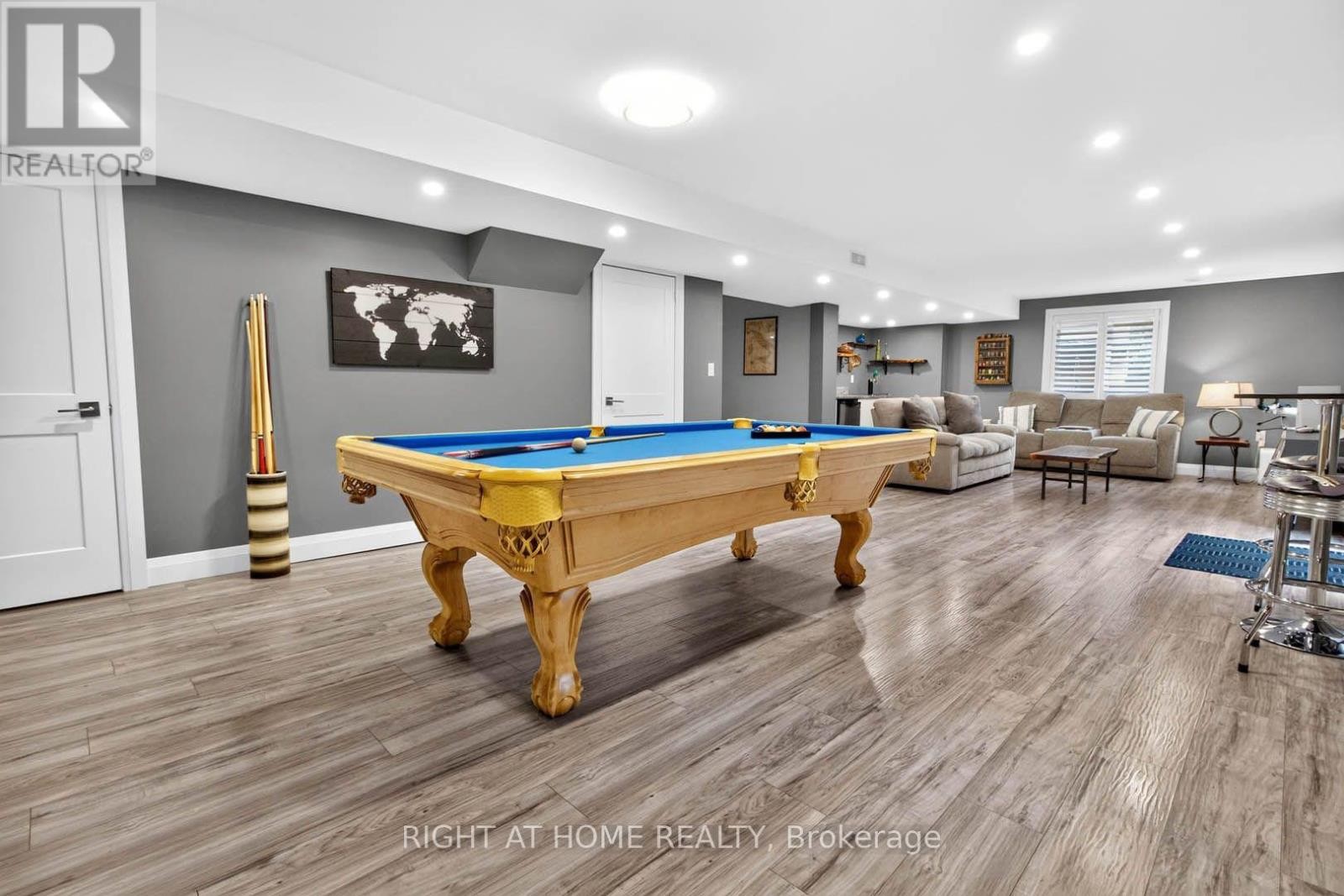 16 Rolling Lane, Hamilton, ON