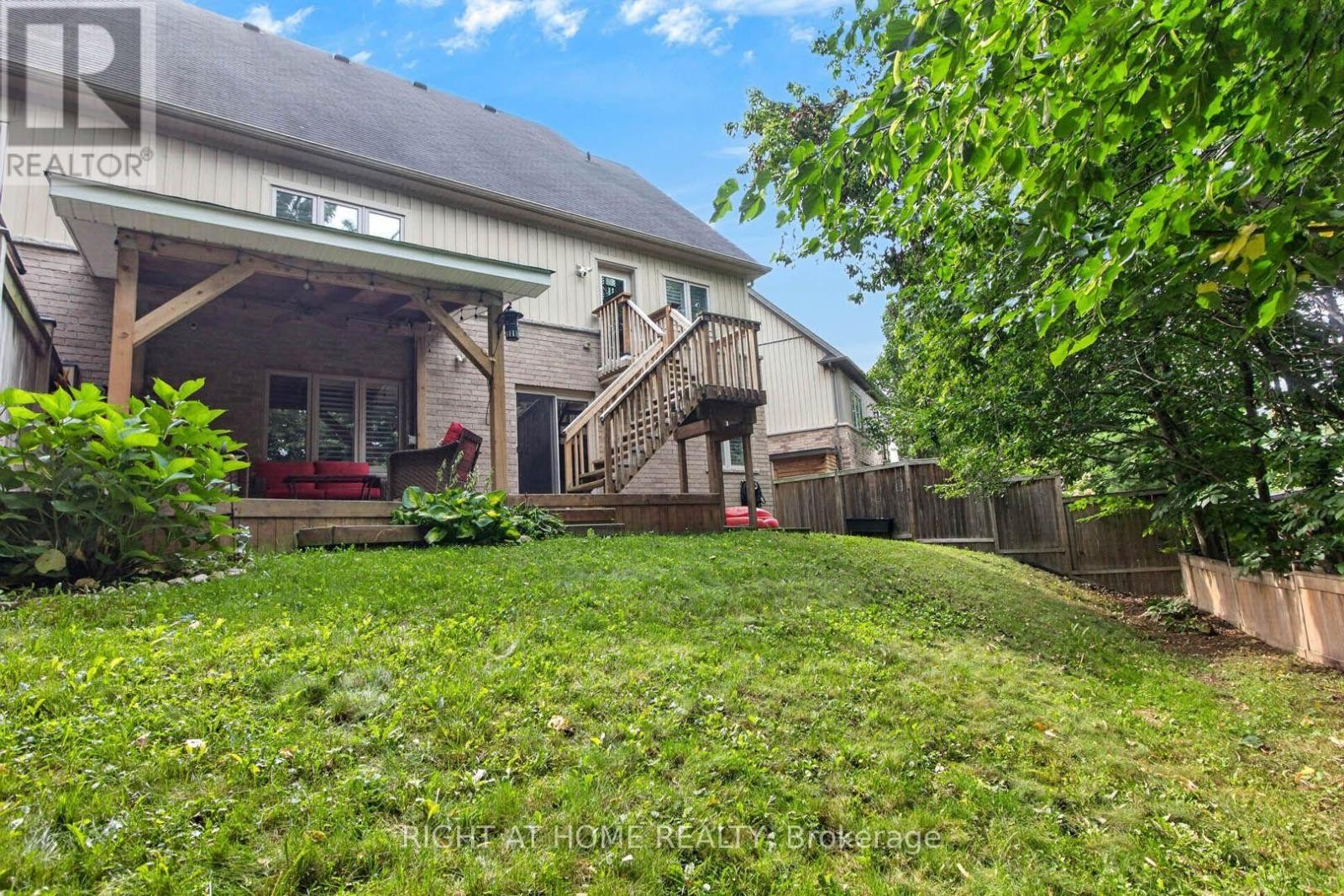 16 Rolling Lane, Hamilton, ON