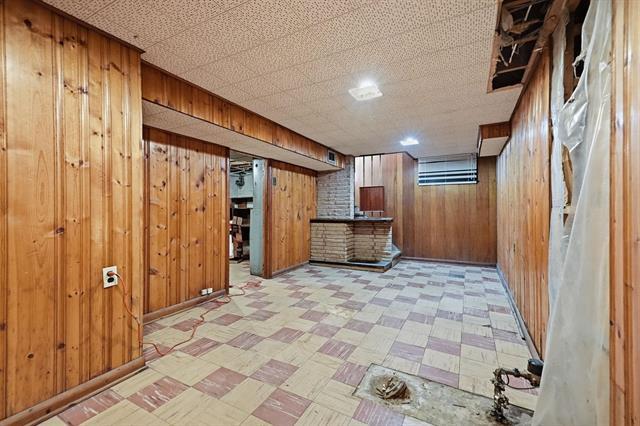 31 Avondale Rd, Winnipeg, MB