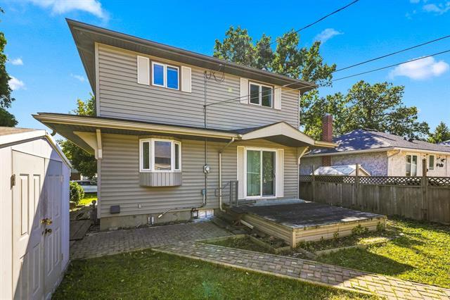 31 Avondale Rd, Winnipeg, MB