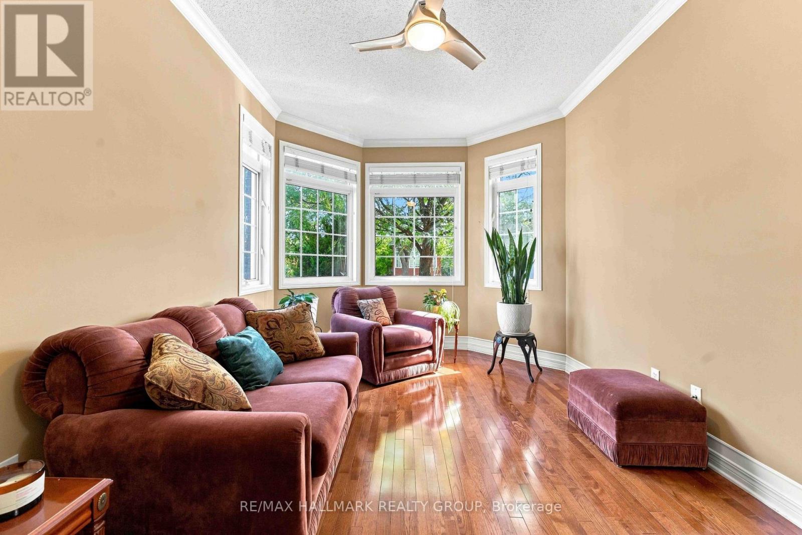 121 Bartlett Private, Ottawa, ON