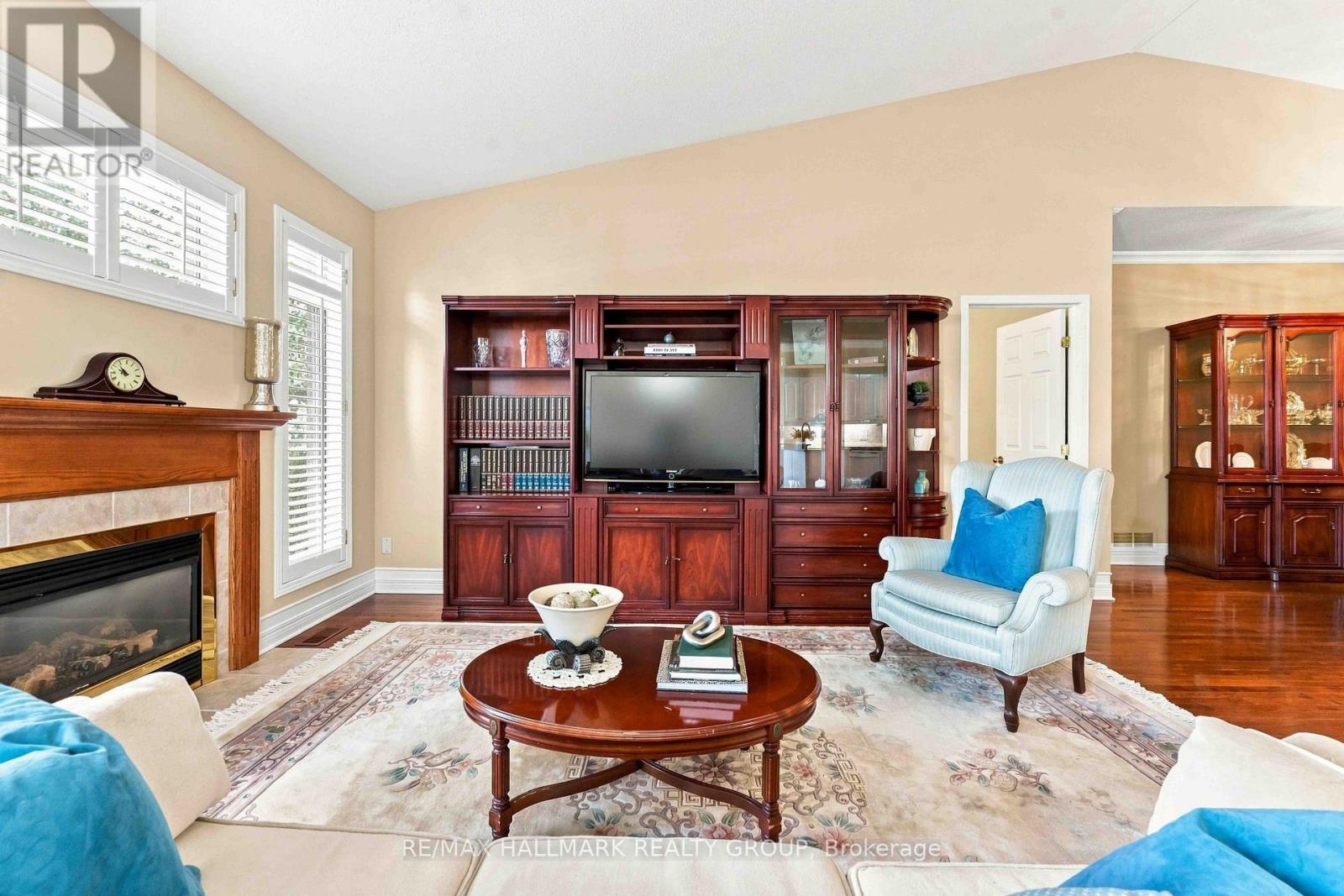 121 Bartlett Private, Ottawa, ON