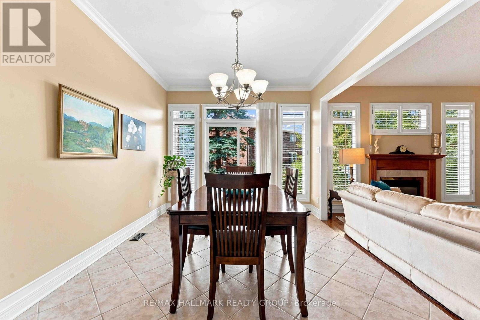 121 Bartlett Private, Ottawa, ON
