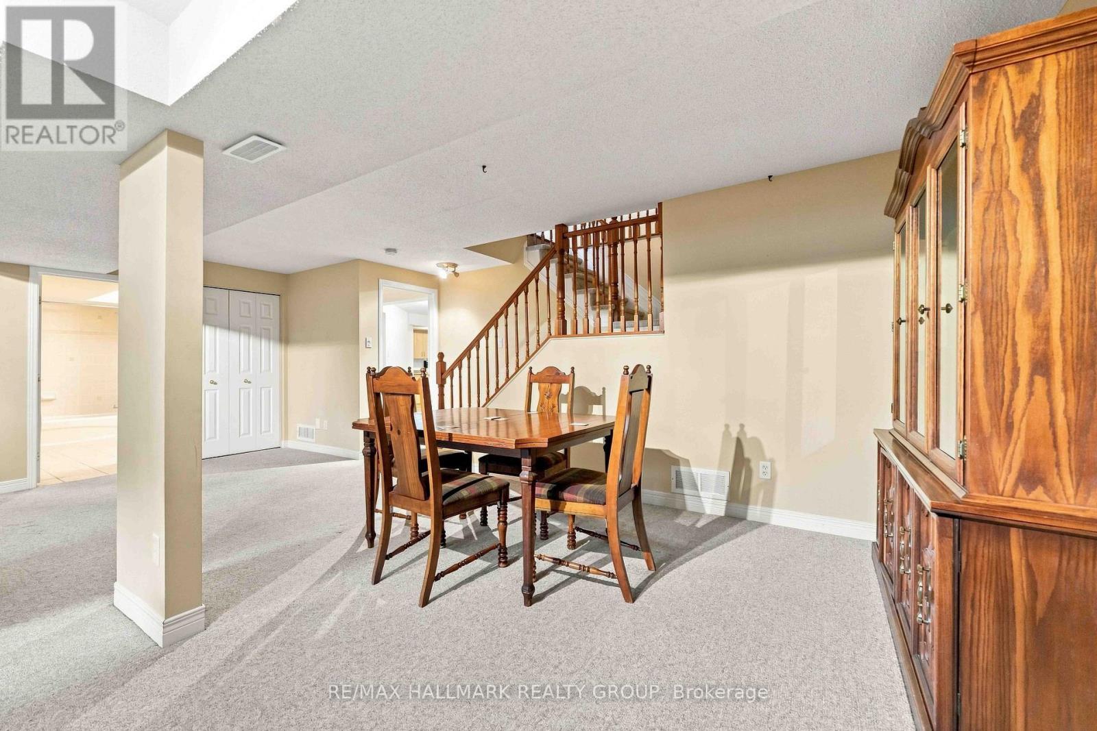 121 Bartlett Private, Ottawa, ON