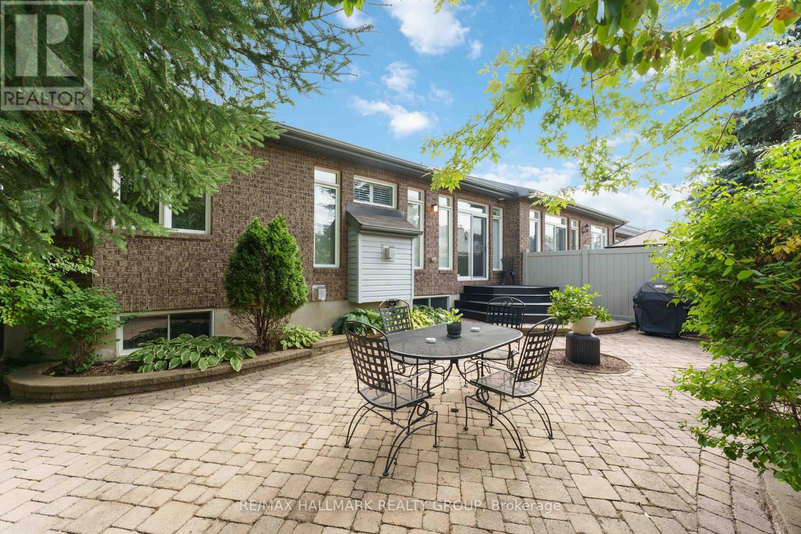 121 Bartlett Private, Ottawa, ON