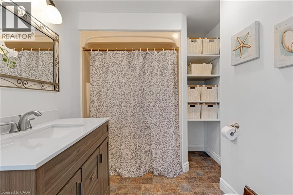197 Ninth Avenue, Kitchener, ON