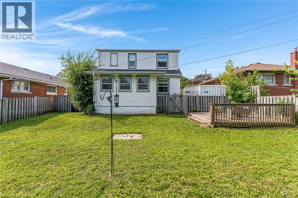 197 Ninth Avenue, Kitchener, ON