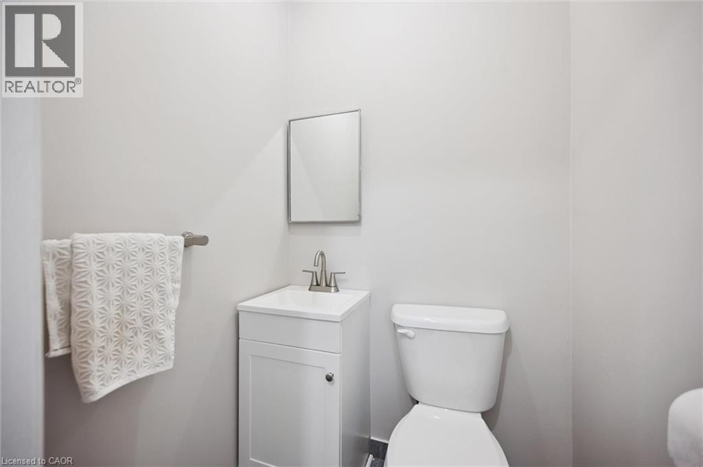 37 Shadeland Crescent, Kitchener, ON