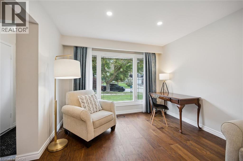 37 Shadeland Crescent, Kitchener, ON