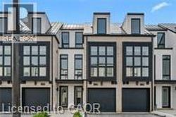 138 EAST Street Unit# 4 Oakville, ON L6L 0H9