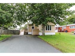 23 Evergreen Drive Paradise, NL A1L 1A7