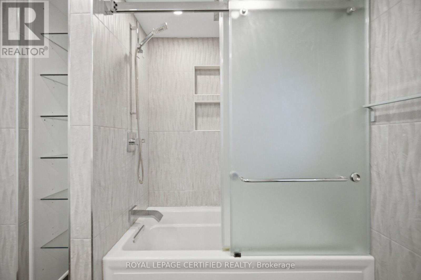 3490 Rexway Drive, Burlington, ON