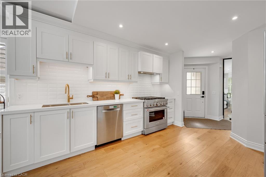 4013 Jarvis Crescent, Burlington, ON