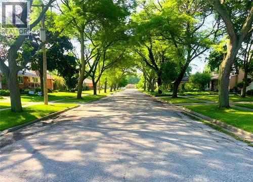57 Vimy CRESCENT  Sarnia, ON N7S 1J7