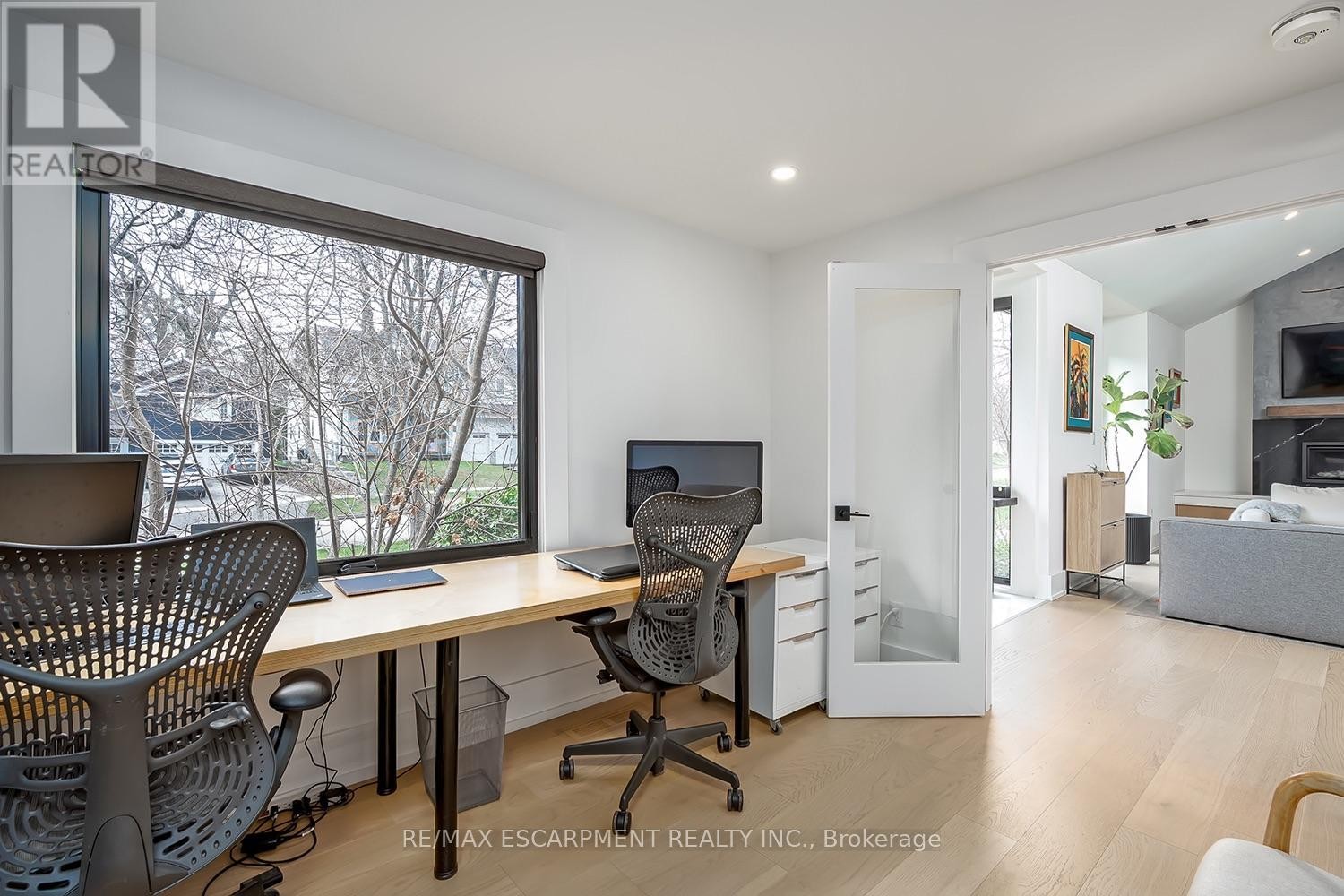 327 Goodram Drive, Burlington, ON