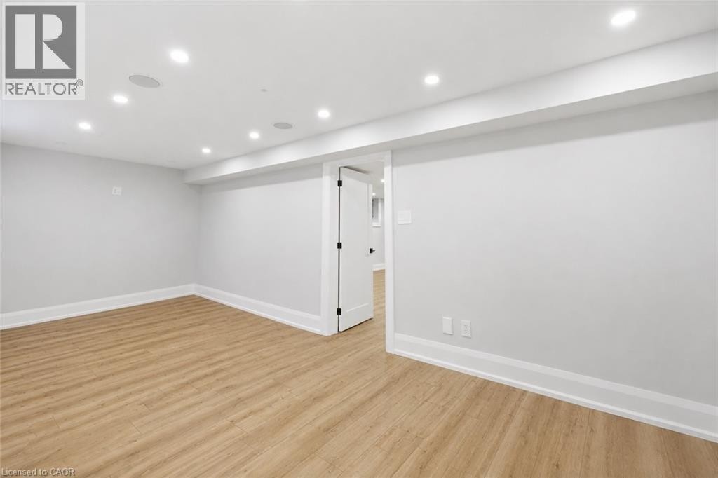 2029 Kempton Park Drive, Mississauga, ON