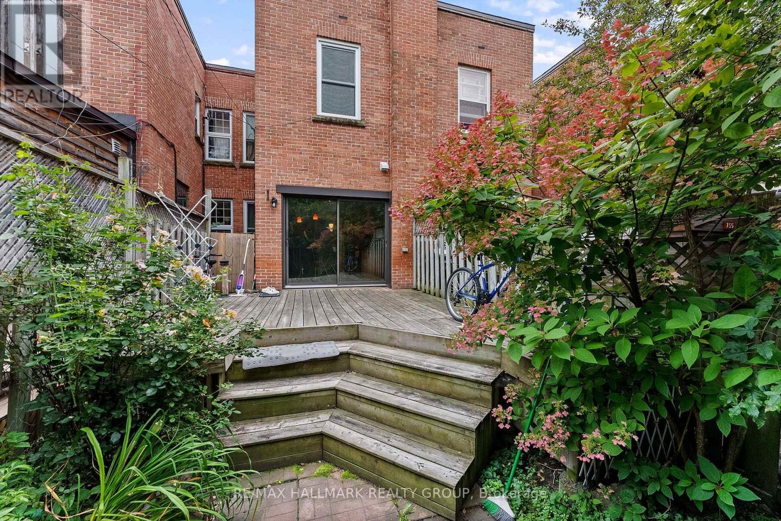 157 St Andrew Street, Ottawa, ON