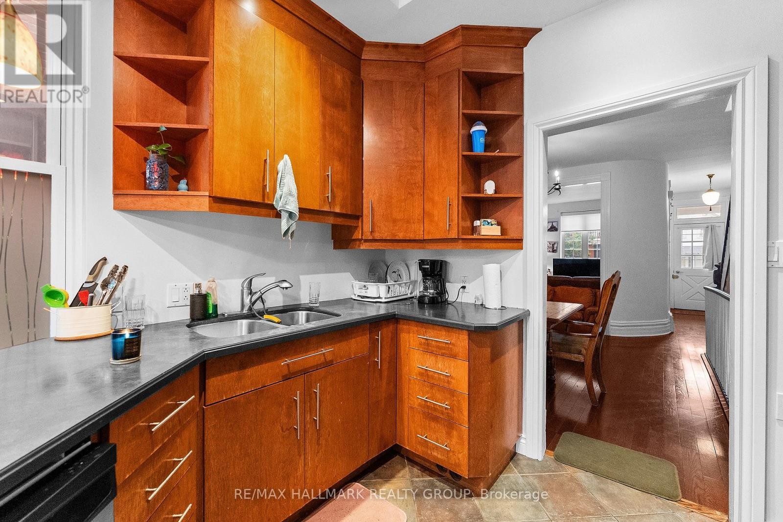 157 St Andrew Street, Ottawa, ON
