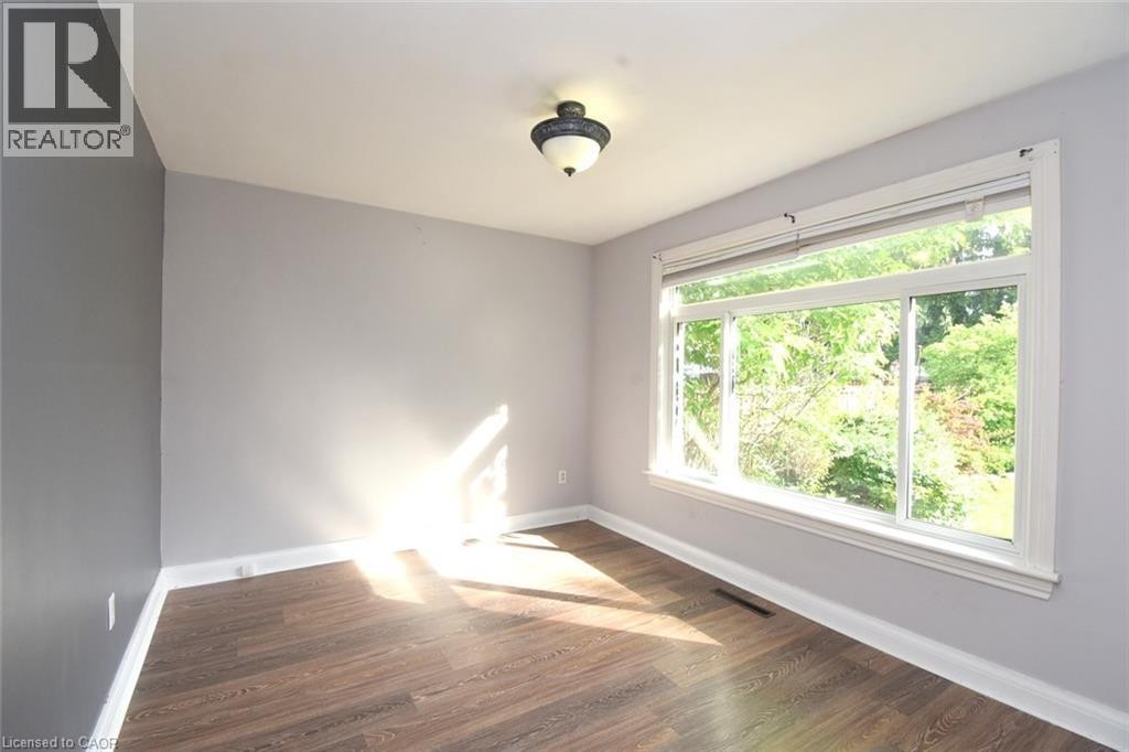 945 Glen View Avenue, Burlington, ON