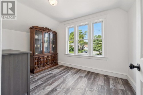 99 Cedar Street, Cambridge, ON 