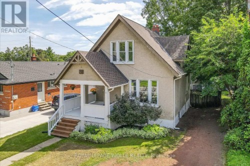 99 Cedar Street, Cambridge, ON 