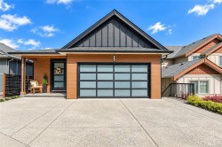 #112-1177 Deerview Pl Langford, BC V9B 0B5