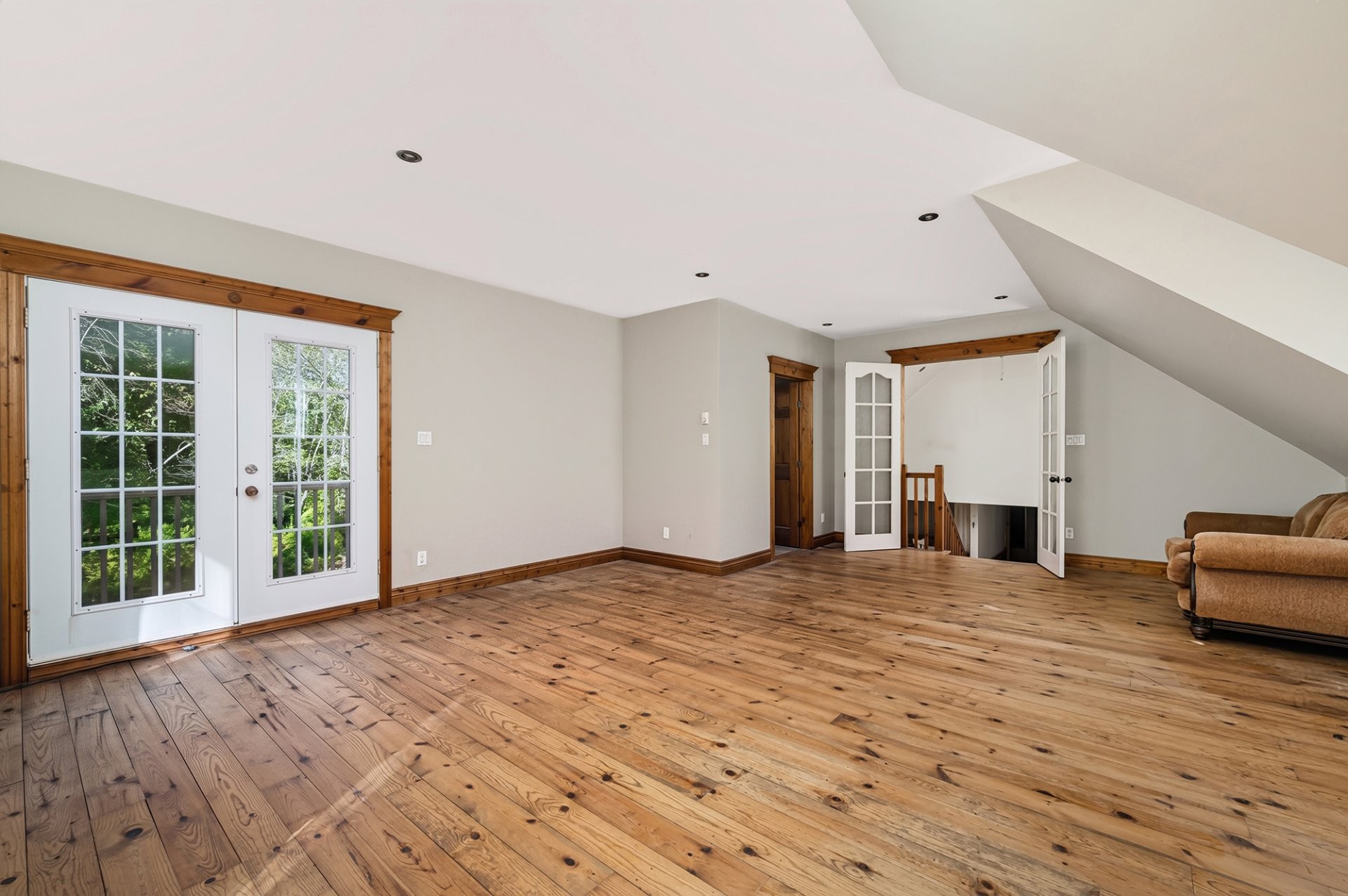 Master Bedroom - 60 Rue Maréchal-Ferrant, Saint-Calixte, QC