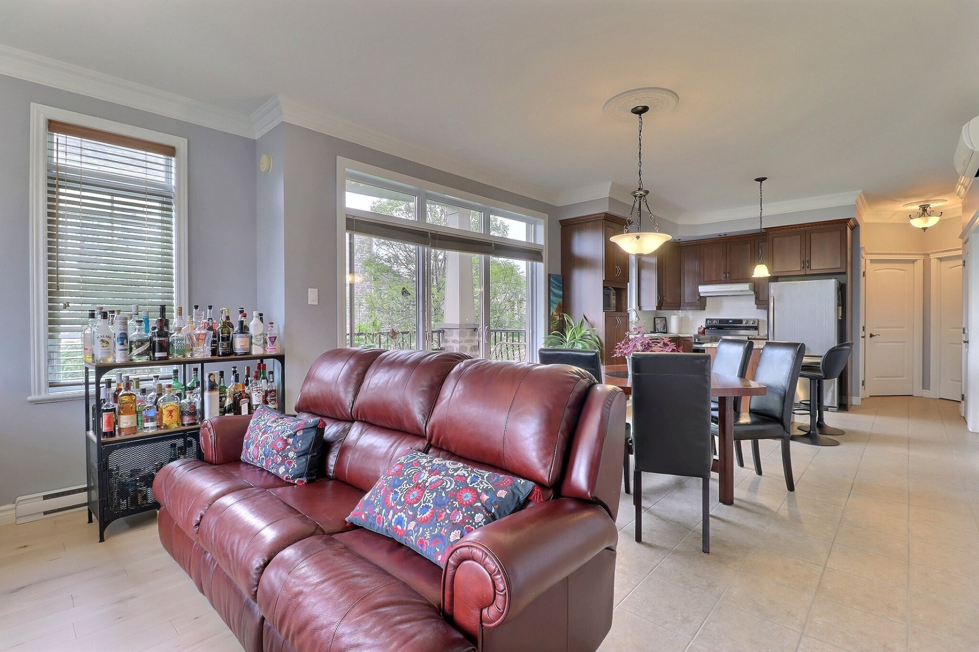 Living Room - 242 Rue D'Everell, Québec (Beauport), QC