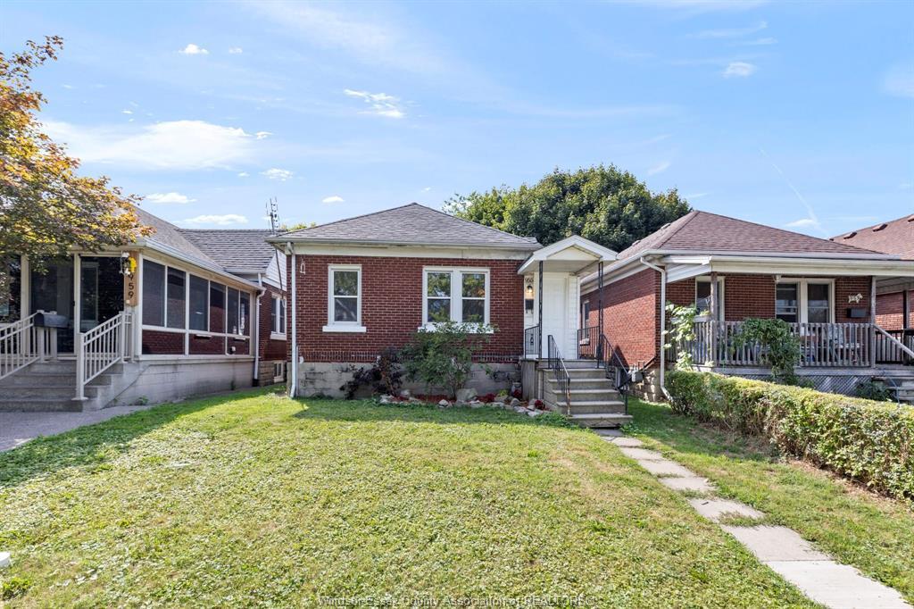955 Mcewan, Windsor, ON