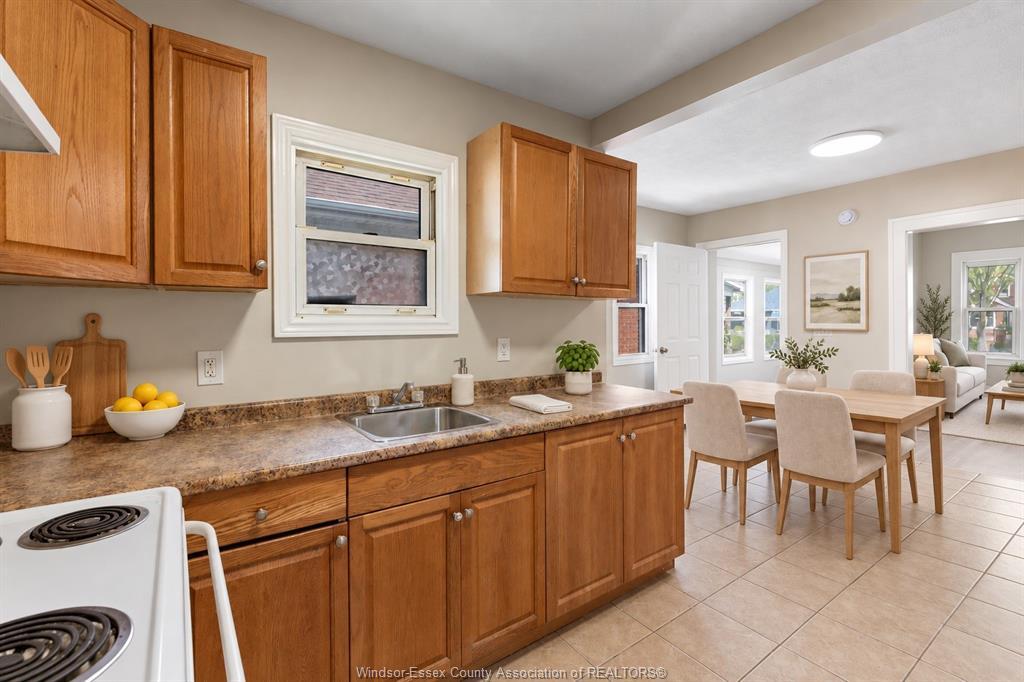 955 Mcewan, Windsor, ON