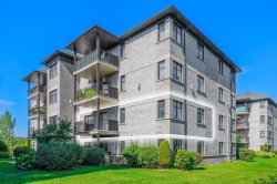 202-5001 Av. Eliot Laval (Chomedey), QC H7W 4S8