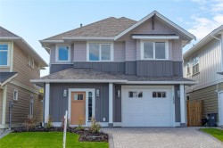 289 Seafield Rd Colwood, BC V9C 0R1