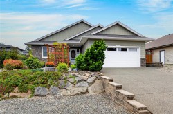 2567 Kendal Ave Cumberland, BC V0R 1S0