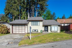 525 Muchalat Crt Gold River, BC V0P 1G0